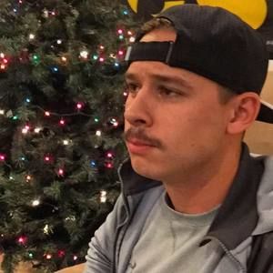 Meet your Posher, Max